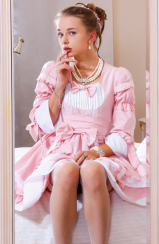 Milena Angel (Милена Энджел) в пышном розовом платье